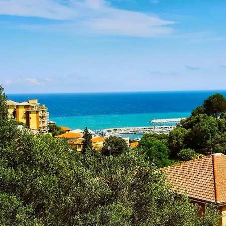 Vista Mare Tra Gli Ulivi Apartment *