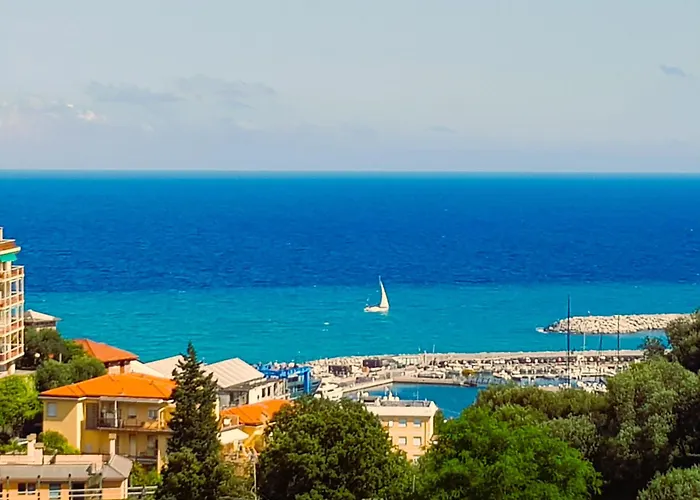 Vista Mare Tra Gli Ulivi Varazze